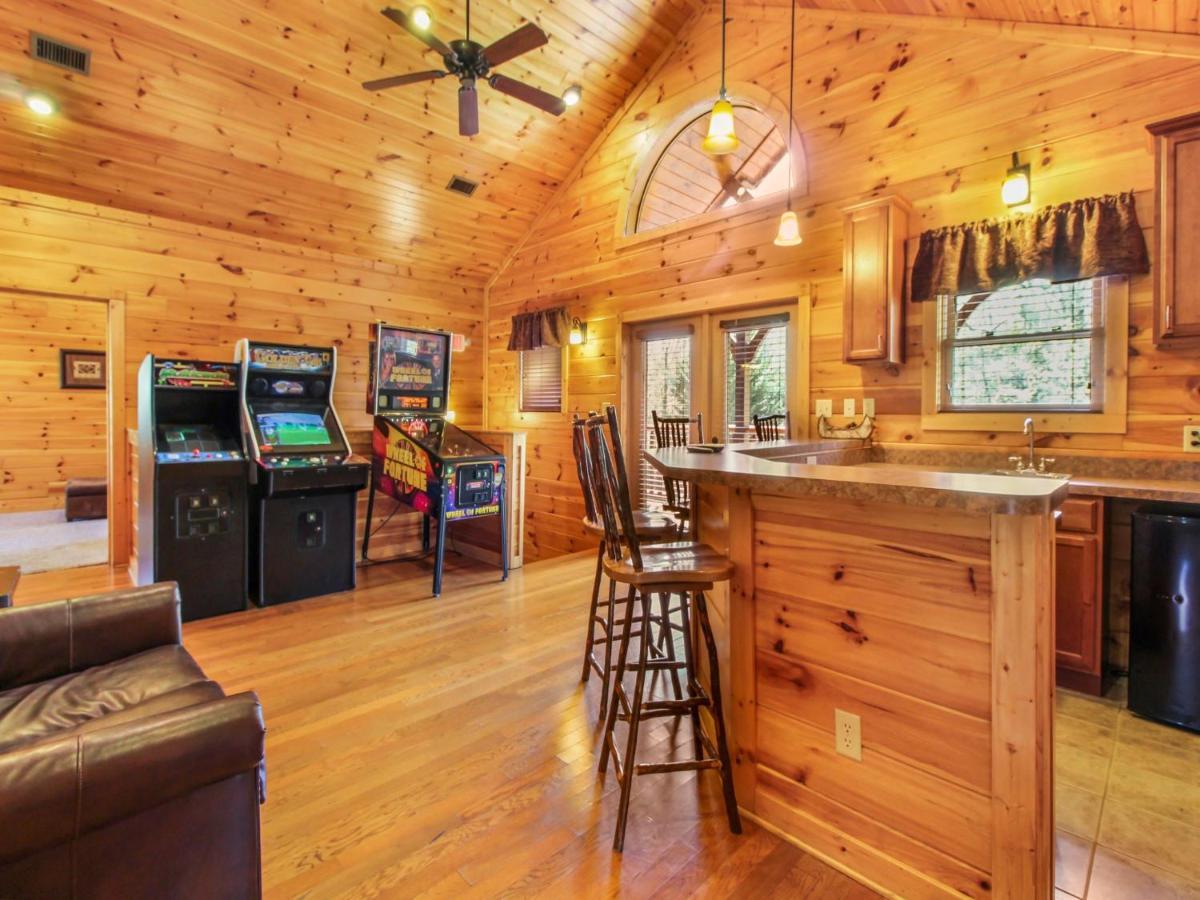 Big Sky Lodge II Gatlinburg Exterior photo