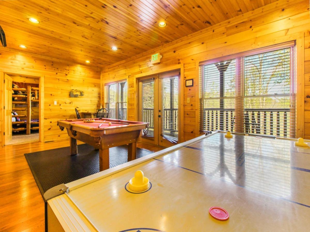 Big Sky Lodge II Gatlinburg Exterior photo