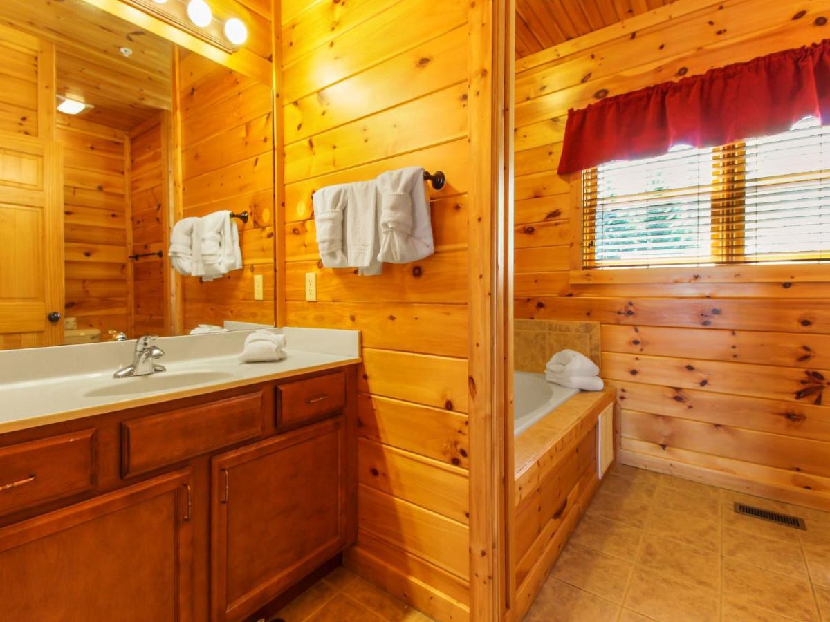 Big Sky Lodge II Gatlinburg Exterior photo